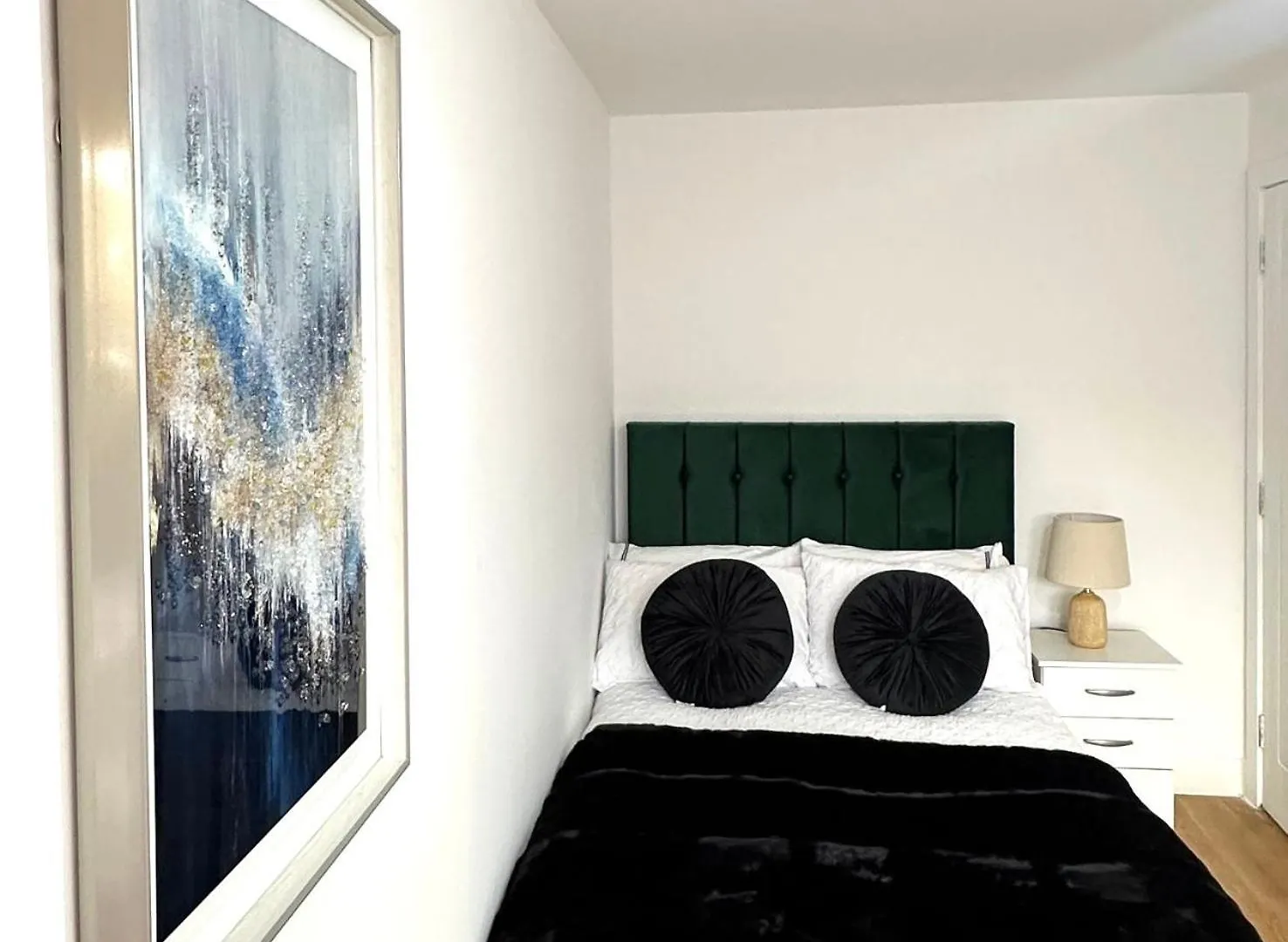 Stunning 2Bedroom Flat With 2 Balcony In Whitechapel - 5Mins To Aldgate Station Londýn
