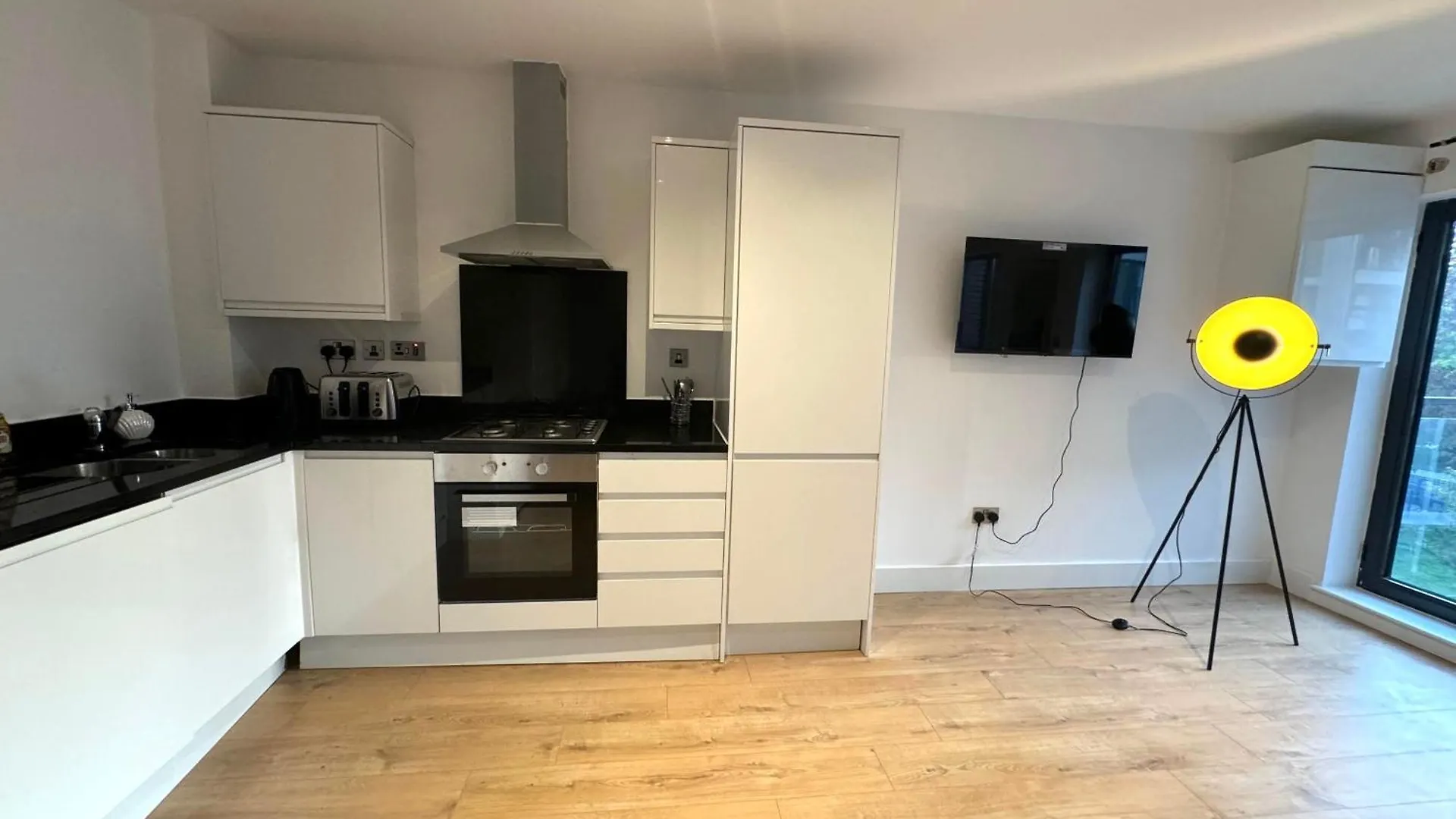 Stunning 2Bedroom Flat With 2 Balcony In Whitechapel - 5Mins To Aldgate Station Londýn Apartmán