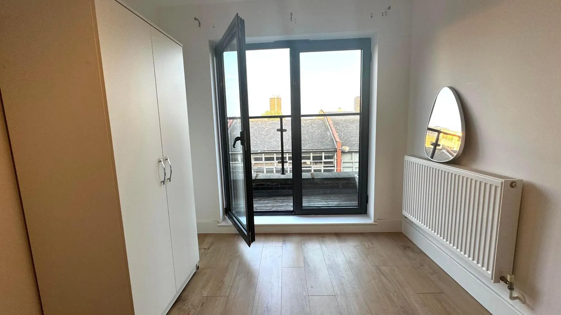 Apartment Stunning 2Bedroom Flat With 2 Balcony In Whitechapel - 5Mins To Aldgate Station London